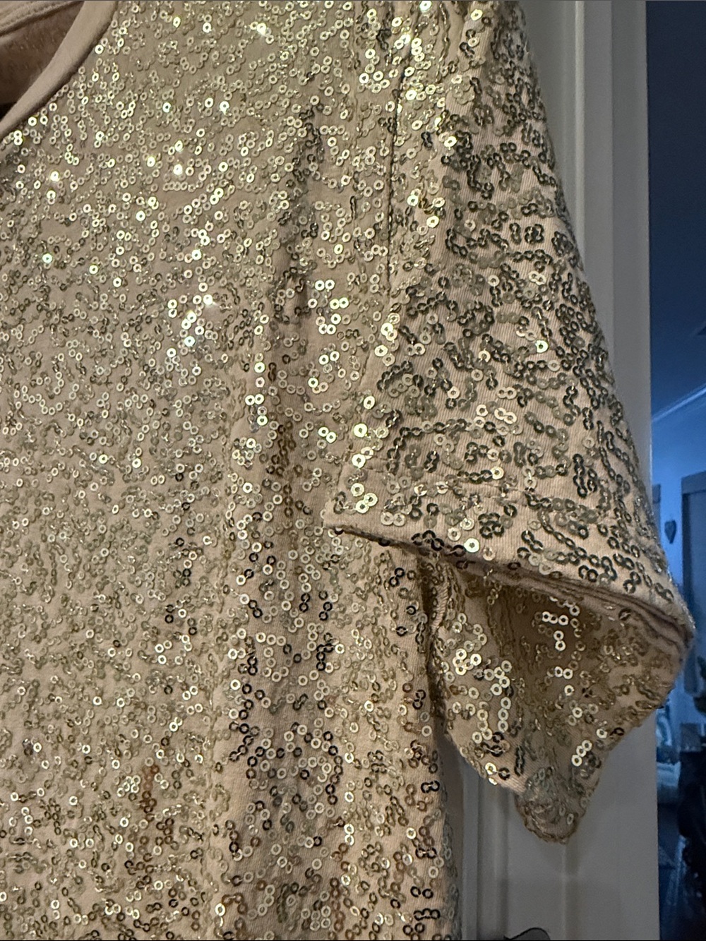 NWT!   DKNY Gold Sequin Short Sleeve Tee - Picture 6 of 6